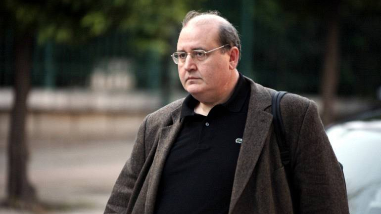 Σύγχυση για τη νομιμοποίηση των πλαστών πτυχίων – Διευκρινίσεις Φίλη