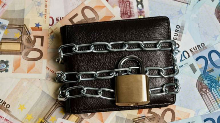 Αλεξανδρούπολη: Σε κατασχέσεις τραπεζικών λογαριασμών προχωρά ο Δήμος