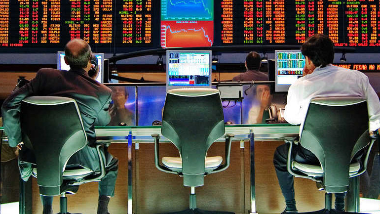 Διαγράφονται οι μετοχές των Σέλμαν, Πετζετάκις και Κούμπας στο Χρηματιστήριο