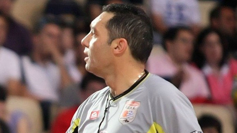 Mπάσκετ: Φραστική επίθεση στους διαιτητές του τρίτου τελικού