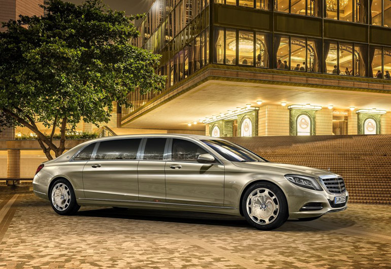 Η ολοκαίνουργια Mercedes S600 Pullman η οποία ακόμα δεν έχει κυκλοφορήσει στην έκδοση Guard...