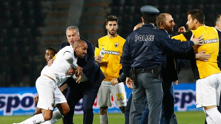 «Καμπάνα» τριών αγωνιστικών στον Τζεμπούρ