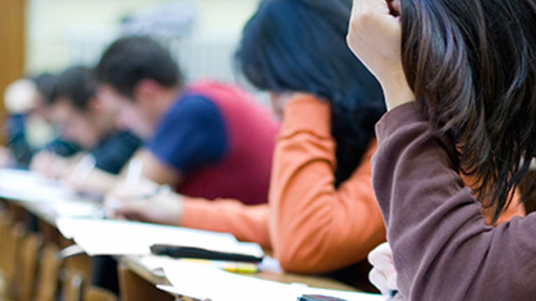 Βόλος: Μαθήτρια έπαθε κρίση άγχους στις Πανελλαδικές