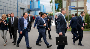 O Αλ. Τσίπρας με τον Παν. Λαφαζάνη τον Ιούνιο του 2015 στο Διεθνές Οικονομικό Φόρουμ στην Αγία Πετρούπολη