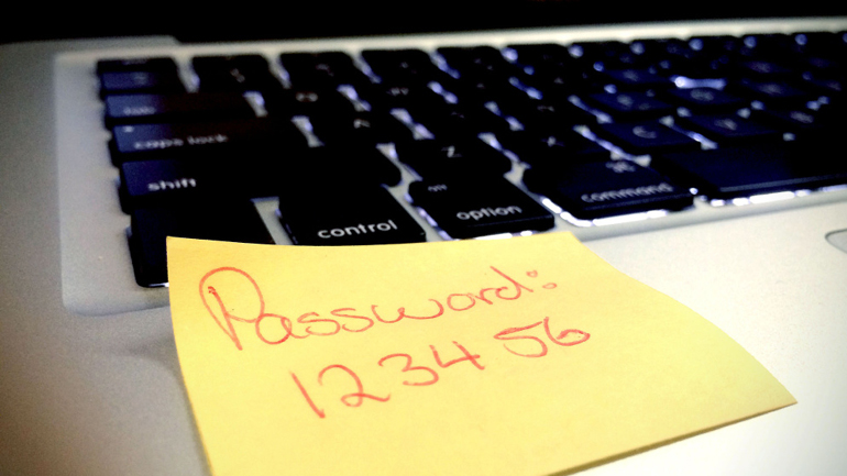 Τέλος οι κωδικοί 12345