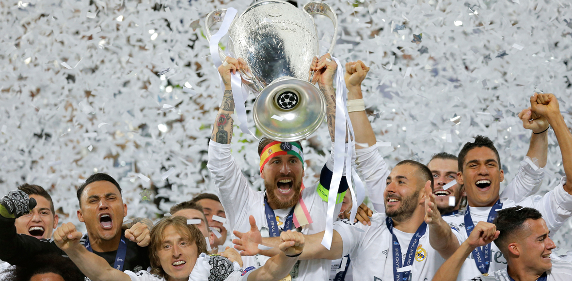 Η βασίλισσα και πάλι στον θρόνο της