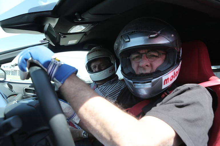 Δεξιά ο Πέρης Χαλάτσης και αριστερά ο Γιάννης Σταυρόπουλος...