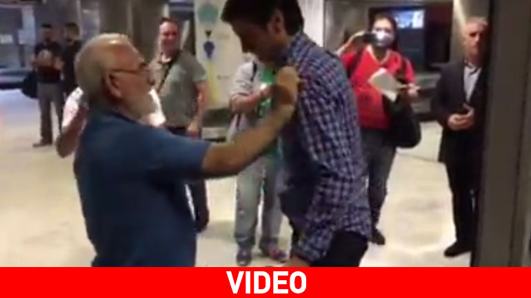 ΠΑΟΚ: Η θερμή υποδοχή του Σαββίδη στο αεροδρόμιο «Μακεδονία»