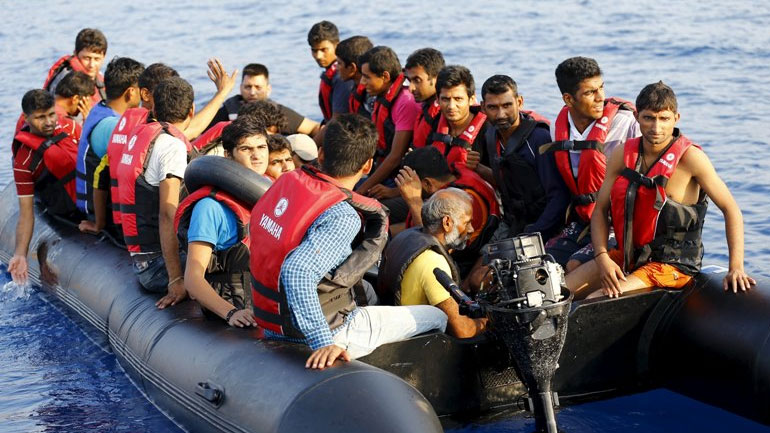 Διάσωση 29 προσφύγων και μεταναστών σε ακυβέρνητη λέμβο δυτικά της Λευκάδος