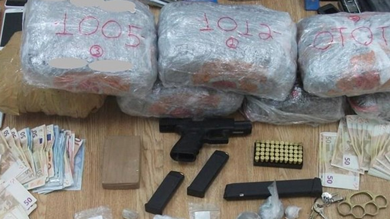 Εξαρθρώθηκε σπείρα από την Καλαμάτα που διακινούσε ναρκωτικά σε Αττική – Πελοπόννησο