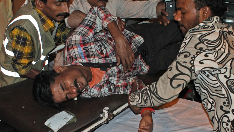 Πακιστάν: Τουλάχιστον τρεις τραυματίες από έκρηξη σε αυτοκίνητο στο Καράτσι