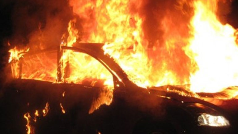 Το αυτοκίνητό του τυλίχθηκε στις φλόγες την ώρα που οδηγούσε