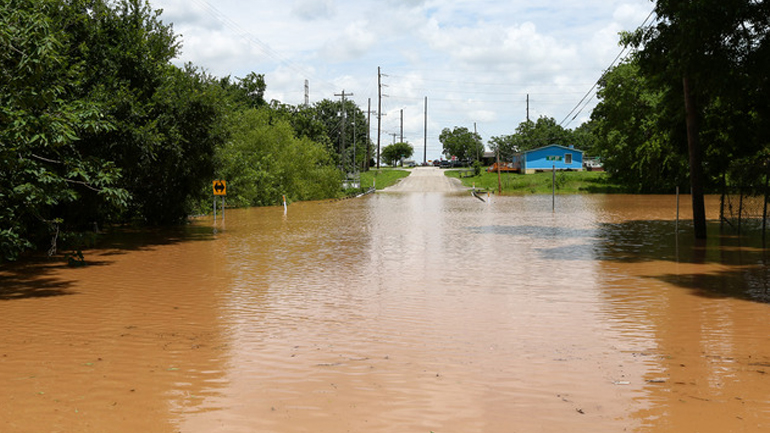 Στους έξι οι νεκροί από τις πλημμύρες στο Τέξας