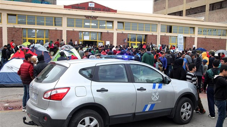 Συμπλοκή με τραυματία στο λιμάνι του Πειραιά