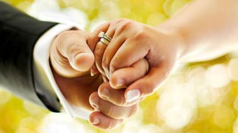 5 ενδείξεις αποξένωσης με τον σύντροφό σας