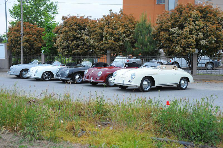 Αυτοκίνητα της Replicar Car Hellas έτοιμα για εξαγωγή...