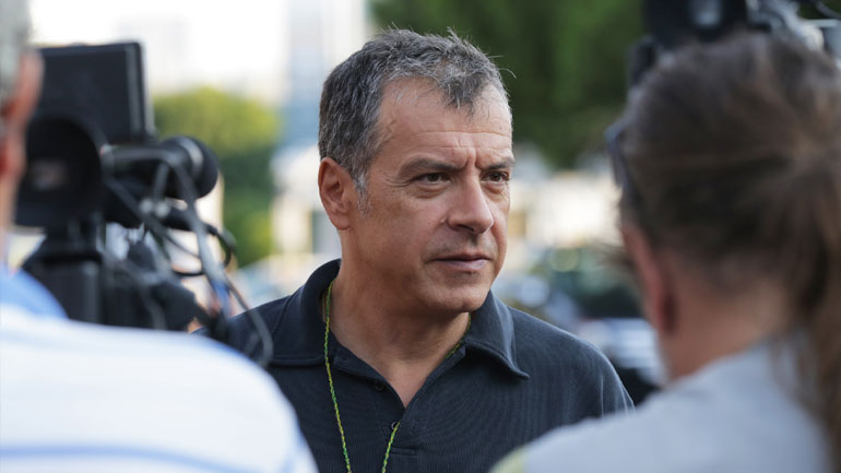 Θεοδωράκης: «Το μεταναστευτικό να το λύσει η κυβέρνηση, όχι οι τοπικοί πληθυσμοί»