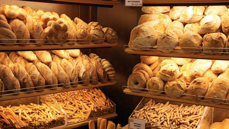 Αρτοποιοί: Θα απορροφήσουμε την αύξηση του ΦΠΑ