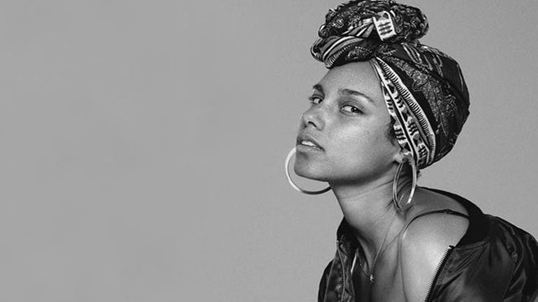 Αlicia Keys: Γιατι δεν θα ξαναφορέσει make-up ποτέ;