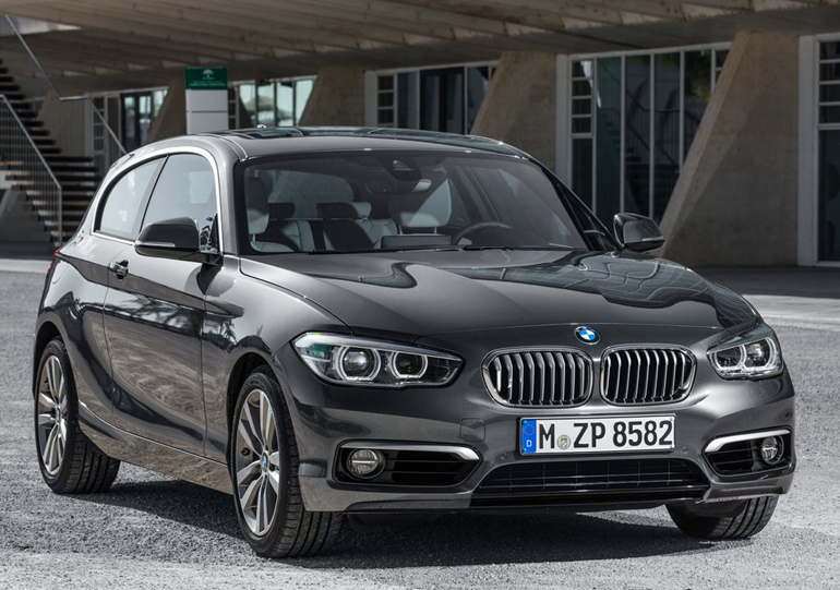 Η BMW Σειρά 1 είναι διαθέσιμη σε 3θυρο και 5θυρο αμάξωμα...
