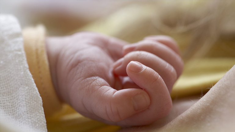 Ταξίδι σωτηρίας για βρέφος από το Ηράκλειο Κρήτης στην Αθήνα