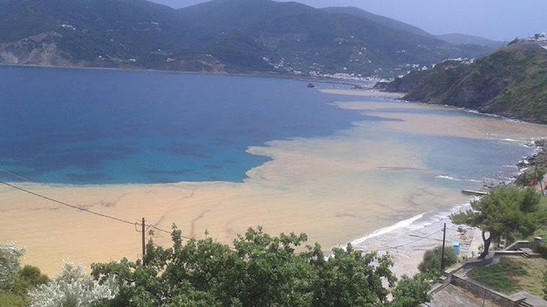 Θεομηνία στη Σκόπελο