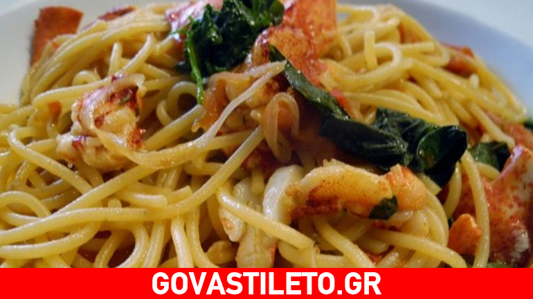 Αστακομακαρονάδα όπως ακριβώς την φτιάχνουν στα νησιά!