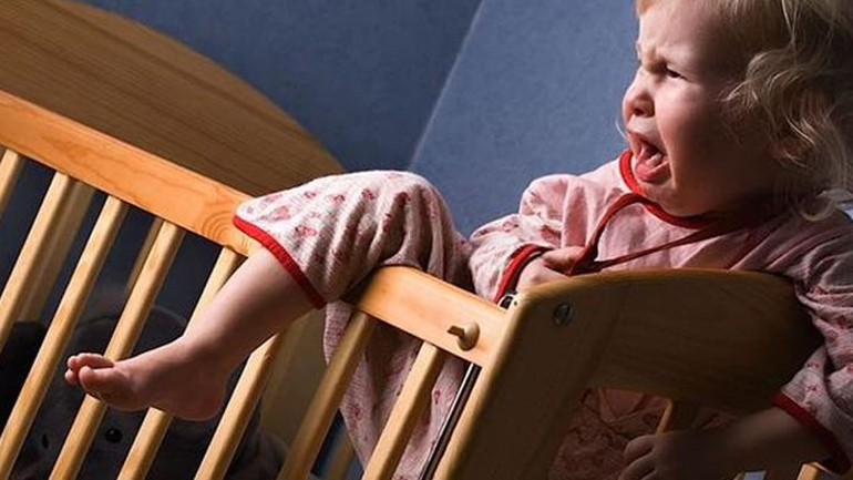 Οι ακανόνιστες ώρες ύπνου αυξάνουν τα προβλήματα συμπεριφοράς των παιδιών