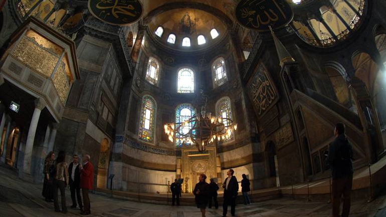 Το Βερολίνο αρνείται να σχολιάσει την ανάγνωση του Κορανίου στην Αγία Σοφία