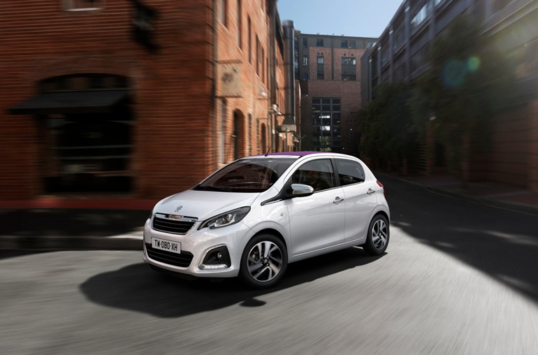 Το Peugeot 108, το μικρό μοντέλο της μάρκας είναι διαθέσιμο με τιμή κοντά στα 10.000 ευρώ...