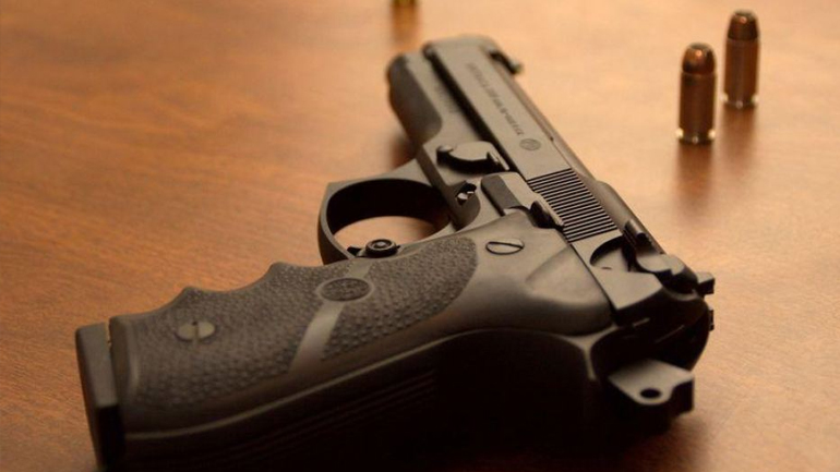 Ρέθυμνο: Κυκλοφορούσε και… οπλοφορούσε