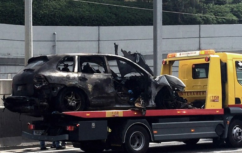 Σε αυτή την Porsche Cayenne βρήκε τραγικό θάνατο ο εκδότης της εφημερίδας 'Ακρόπολις'