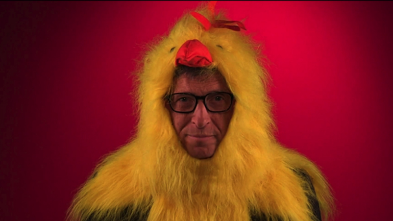 Ο Μπιλ Γκέιτς δωρίζει 100.000 κοτόπουλα