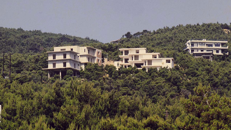 Κατεδαφίζονται τα νέα αυθαίρετα