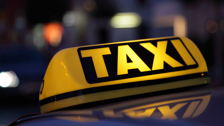 Έκαψαν κλεμμένο ταξί στην Επανομή