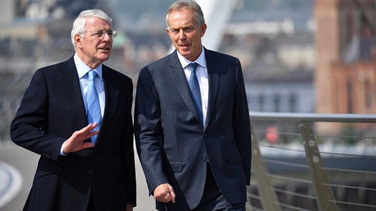 Μέιτζορ-Μπλερ: Ένα Brexit μπορεί να διασπάσει τη Βρετανία