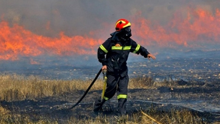 Κρήτη: Συναγερμός για φωτιά στην Αγία Πελαγία