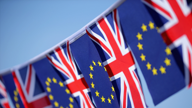 Δημοσκόπηση: Υπέρ του Brexit το 55% των Βρετανών