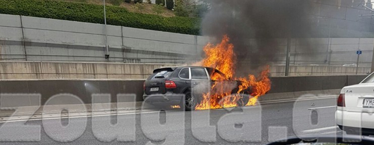 Το όχημα που καίγεται