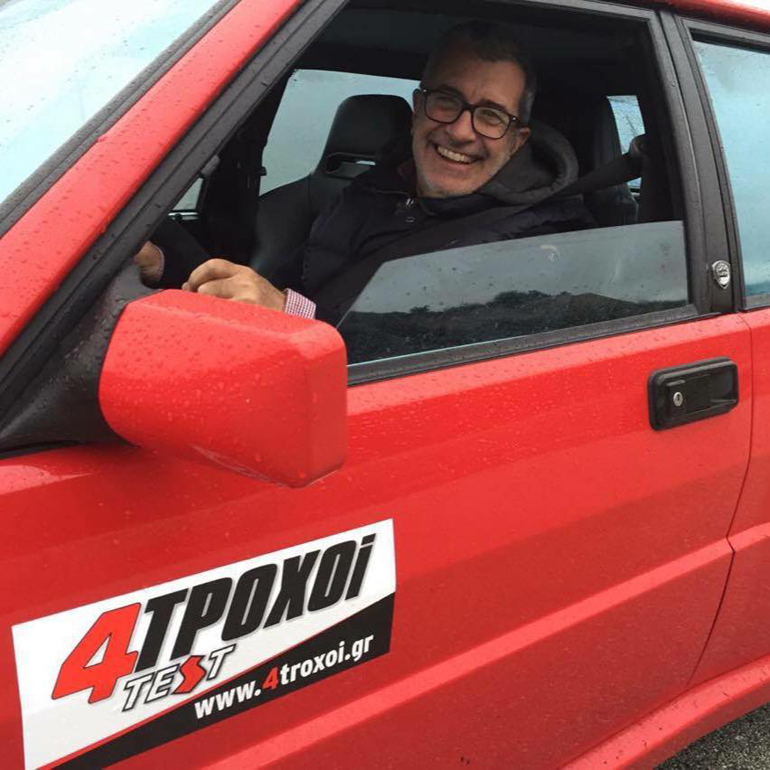 Ο Στράτης Χατζηπαναγιώτου...