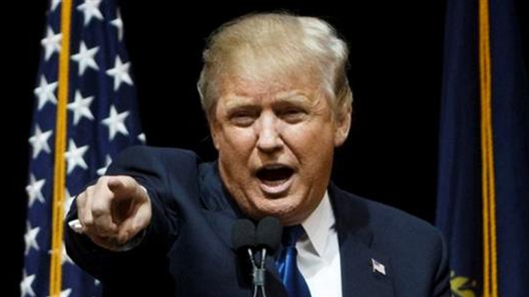 Παραίτηση Ομπάμα ζητεί ο Ντόναλντ Τραμπ