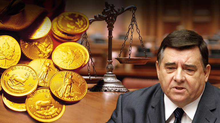 Δικάζεται για 1.056 χρυσές λίρες