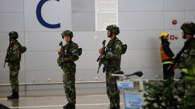 Έκρηξη πυροτεχνημάτων στο αεροδρόμιο της Σανγκάης