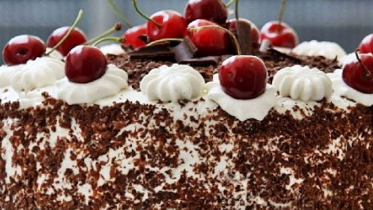 Απολαυστική τούρτα black forest!