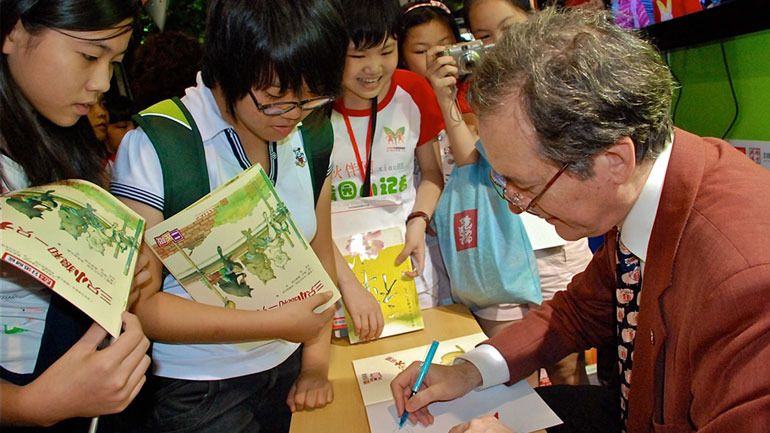 O συγγραφέας Ευγένιος Τριβιζάς στα Ιωάννινα