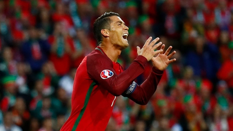 Ο Κριστιάνο Ρονάλντο ειρωνεύεται τους Ισλανδούς: «Ήταν λες και κατέκτησαν το Euro»