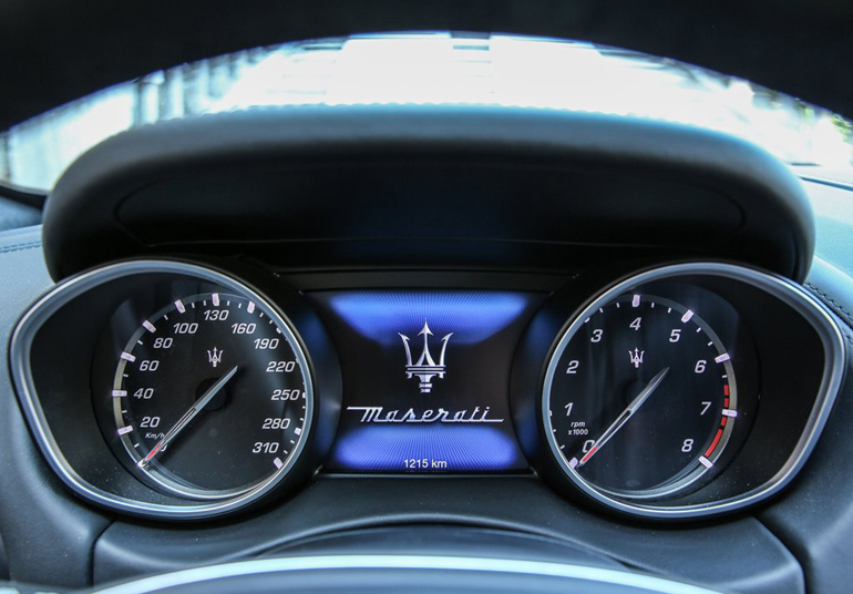 Ωραία εικόνα όπως ωραία και τα χλμ./ώρα στο κοντέρ!