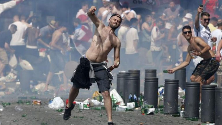 EURO: 196 συλλήψεις και 323 απελάσεις έως τώρα στη Γαλλία