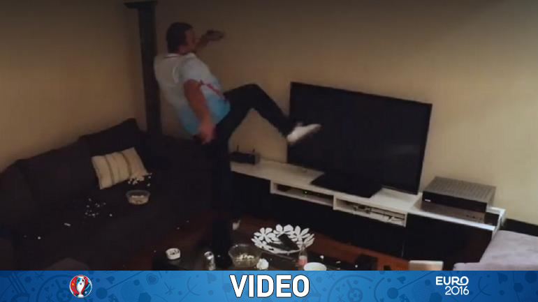 Η σύζυγός του τον έκανε… Τούρκο κατά τη διάρκεια του Euro!