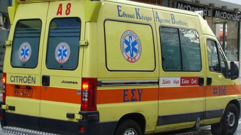 Νεκρός ναυτικός που προσπάθησε να κολυμπήσει στο λιμάνι του Σταυρού στη Χαλκιδική